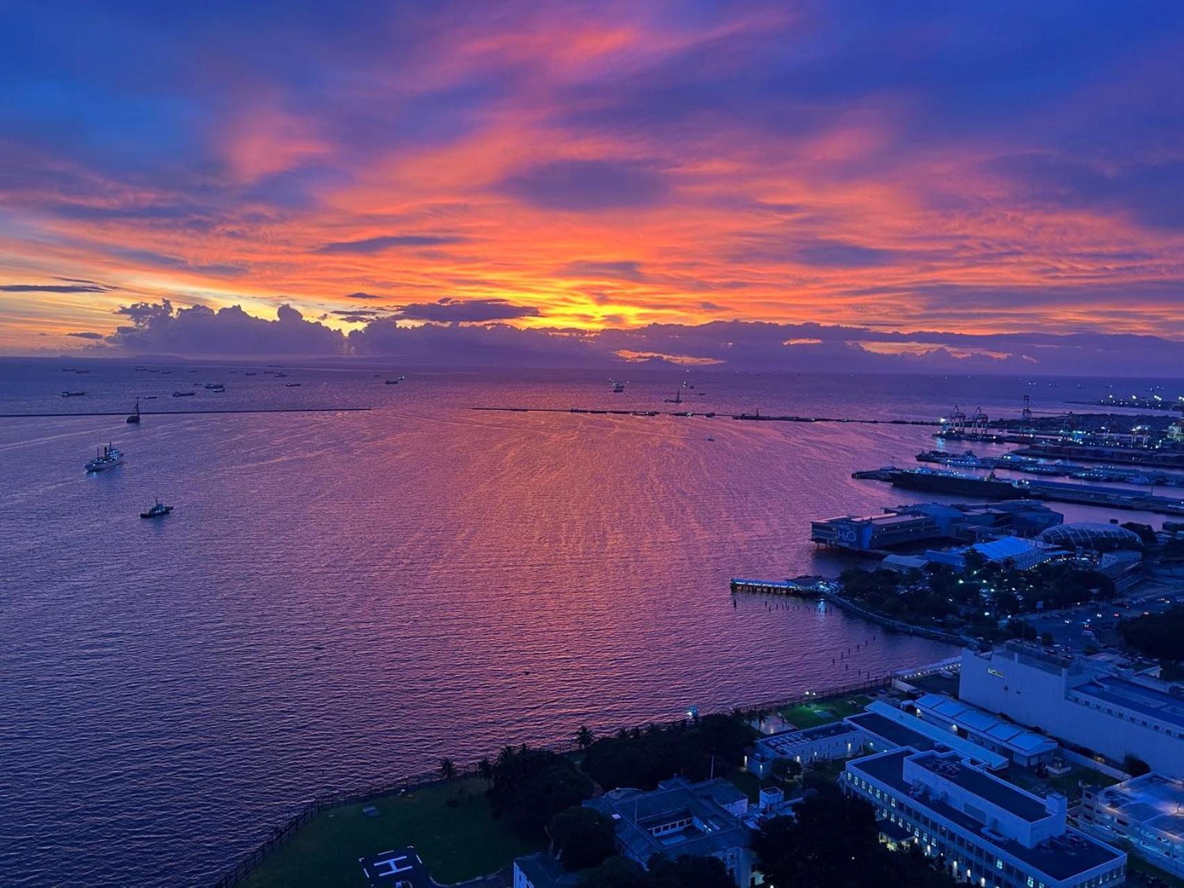 Sunset House Roxas Bay Apartment Manila Luaran gambar